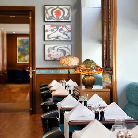 Hotel Tiffany By Fassbind 4*